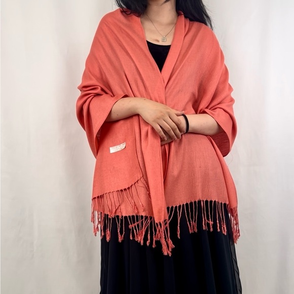 Vintage Pashmina and Silk Peach Scarf Shawl - Picture 3 of 5